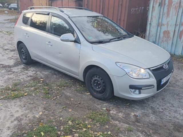 Хендай i30 2008 в Киеве на Automoto.ua Серый Хендай i30, объемом двигателя 1.6 л и пробегом 270 тыс. км за 5000 $, фото 11 на Automoto.ua