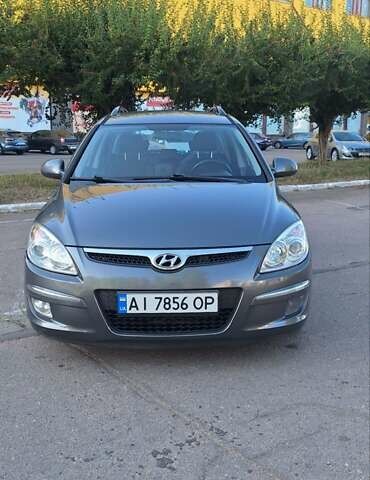 Серый Хендай i30, объемом двигателя 1.6 л и пробегом 265 тыс. км за 6500 $, фото 8 на Automoto.ua