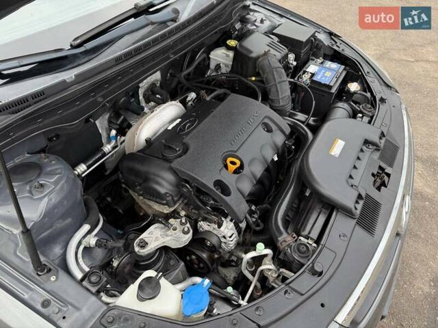 Сірий Хендай i30, об'ємом двигуна 1.6 л та пробігом 201 тис. км за 6800 $, фото 15 на Automoto.ua