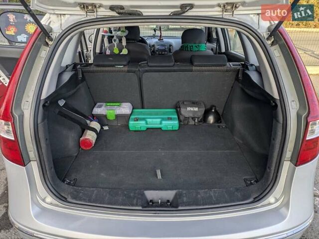 Сірий Хендай i30, об'ємом двигуна 1.59 л та пробігом 261 тис. км за 5699 $, фото 15 на Automoto.ua