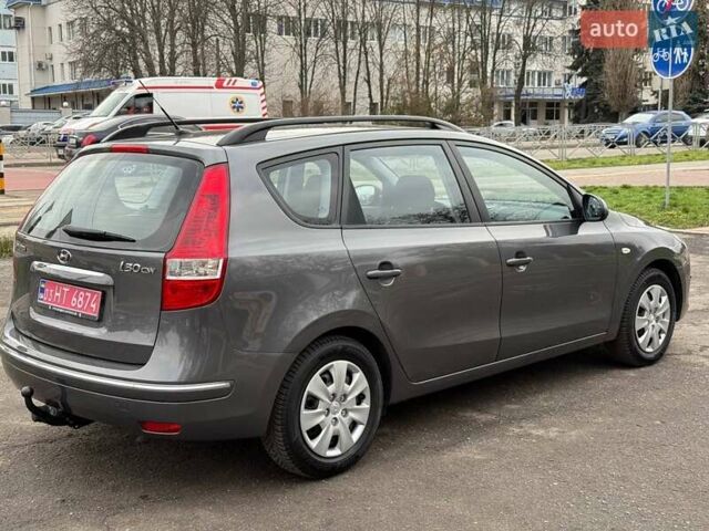 Сірий Хендай i30, об'ємом двигуна 1.6 л та пробігом 201 тис. км за 6800 $, фото 3 на Automoto.ua