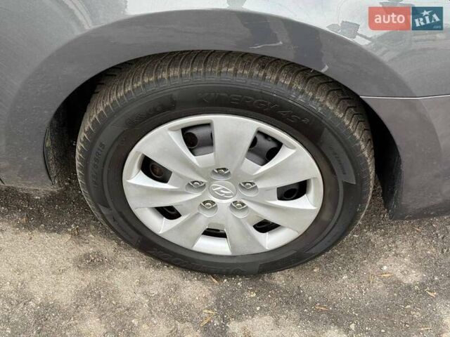 Сірий Хендай i30, об'ємом двигуна 1.6 л та пробігом 201 тис. км за 6800 $, фото 28 на Automoto.ua