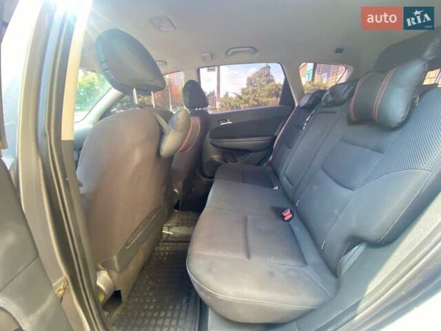 Сірий Хендай i30, об'ємом двигуна 1.59 л та пробігом 200 тис. км за 6300 $, фото 3 на Automoto.ua