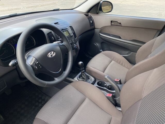 Серый Хендай i30, объемом двигателя 1.6 л и пробегом 209 тыс. км за 6999 $, фото 20 на Automoto.ua