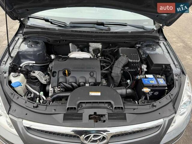 Сірий Хендай i30, об'ємом двигуна 1.6 л та пробігом 201 тис. км за 6800 $, фото 16 на Automoto.ua