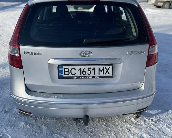 Сірий Хендай i30, об'ємом двигуна 1.59 л та пробігом 173 тис. км за 6200 $, фото 4 на Automoto.ua