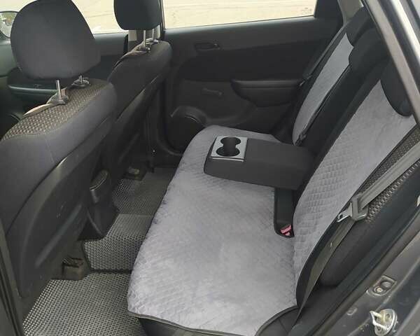 Серый Хендай i30, объемом двигателя 1.6 л и пробегом 248 тыс. км за 5350 $, фото 10 на Automoto.ua