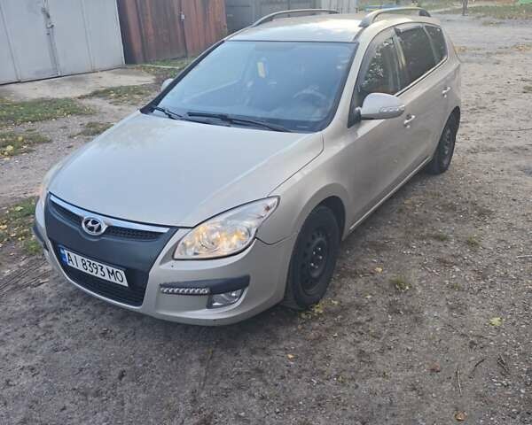 Серый Хендай i30, объемом двигателя 1.58 л и пробегом 270 тыс. км за 5000 $, фото 13 на Automoto.ua