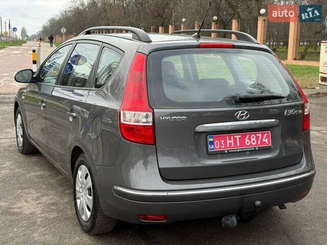 Сірий Хендай i30, об'ємом двигуна 1.6 л та пробігом 201 тис. км за 6800 $, фото 4 на Automoto.ua