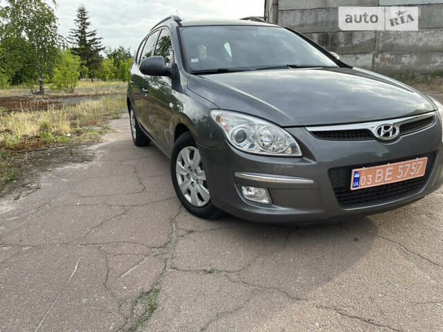 Сірий Хендай i30, об'ємом двигуна 1.6 л та пробігом 296 тис. км за 6900 $, фото 8 на Automoto.ua