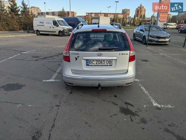 Сірий Хендай i30, об'ємом двигуна 1.59 л та пробігом 261 тис. км за 5699 $, фото 9 на Automoto.ua