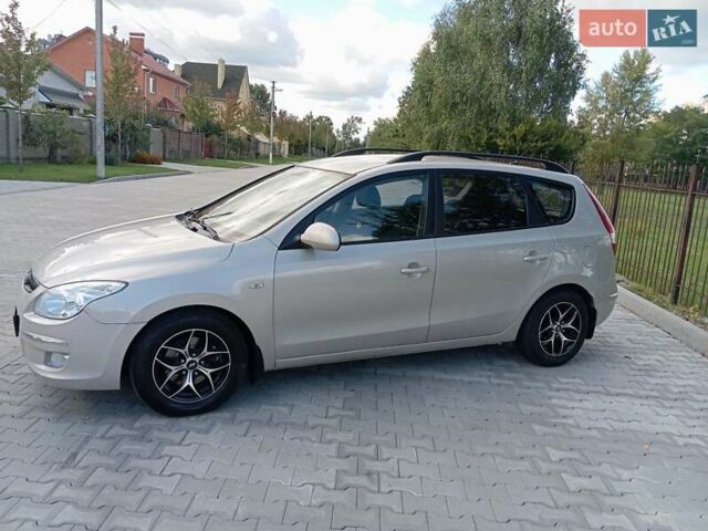 Сірий Хендай i30, об'ємом двигуна 1.6 л та пробігом 250 тис. км за 6700 $, фото 2 на Automoto.ua