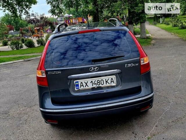 Сірий Хендай i30, об'ємом двигуна 1.59 л та пробігом 230 тис. км за 5300 $, фото 3 на Automoto.ua