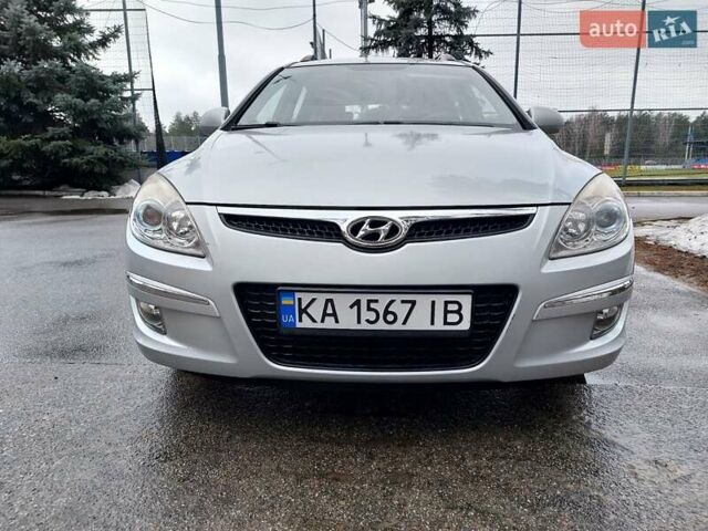 Серый Хендай i30, объемом двигателя 1.59 л и пробегом 250 тыс. км за 5400 $, фото 5 на Automoto.ua