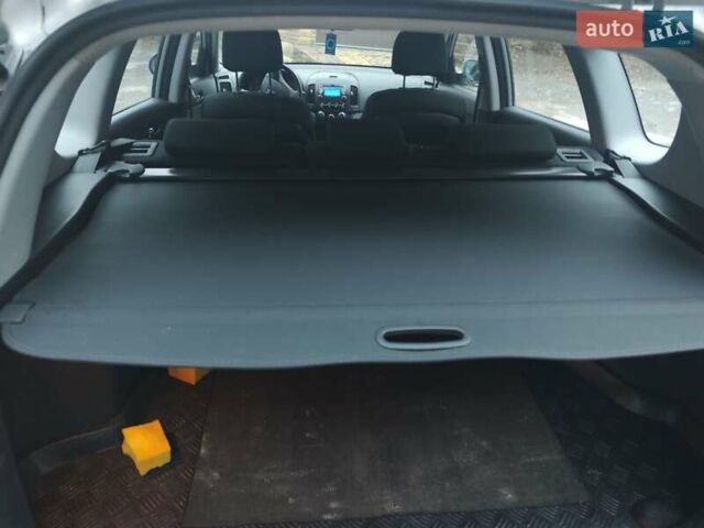 Серый Хендай i30, объемом двигателя 1.6 л и пробегом 190 тыс. км за 5697 $, фото 21 на Automoto.ua