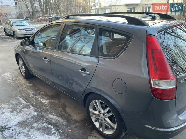 Серый Хендай i30, объемом двигателя 1.6 л и пробегом 245 тыс. км за 6100 $, фото 27 на Automoto.ua