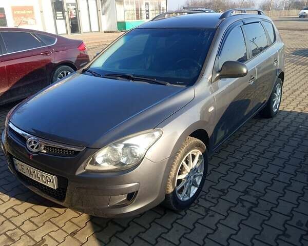 Серый Хендай i30, объемом двигателя 1.4 л и пробегом 220 тыс. км за 4400 $, фото 6 на Automoto.ua