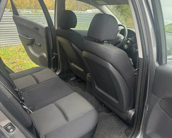 Хендай i30 2009 в Белой Церкве на Automoto.ua Серый Хендай i30, объемом двигателя 1.6 л и пробегом 212 тыс. км за 6800 $, фото 10 на Automoto.ua