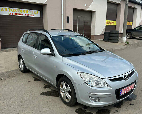 Серый Хендай i30, объемом двигателя 1.6 л и пробегом 191 тыс. км за 6200 $, фото 21 на Automoto.ua