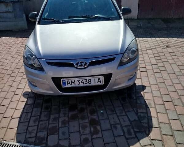 Хендай i30 2009 в Бердичеве на Automoto.ua Серый Хендай i30, объемом двигателя 1.6 л и пробегом 318 тыс. км за 5800 $, фото 19 на Automoto.ua