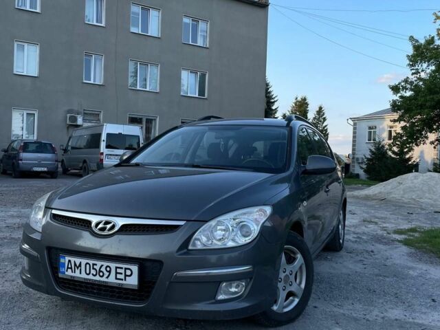 Серый Хендай i30, объемом двигателя 1.6 л и пробегом 270 тыс. км за 5600 $, фото 1 на Automoto.ua
