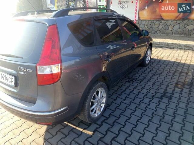 Серый Хендай i30, объемом двигателя 1.4 л и пробегом 220 тыс. км за 4400 $, фото 8 на Automoto.ua