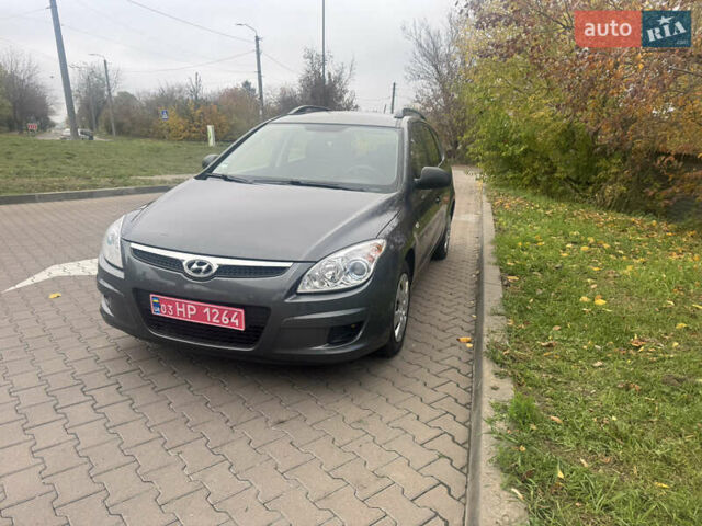 Хендай i30 2009 в Белой Церкве на Automoto.ua Серый Хендай i30, объемом двигателя 1.6 л и пробегом 212 тыс. км за 6800 $, фото 2 на Automoto.ua