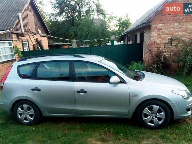 Серый Хендай i30, объемом двигателя 1.4 л и пробегом 155 тыс. км за 6100 $, фото 1 на Automoto.ua