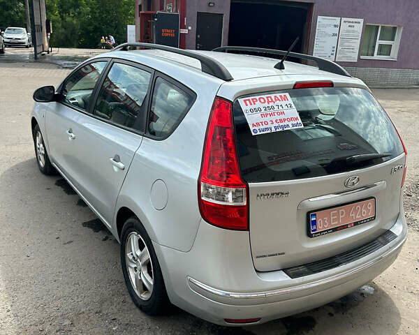Серый Хендай i30, объемом двигателя 1.6 л и пробегом 191 тыс. км за 6200 $, фото 16 на Automoto.ua