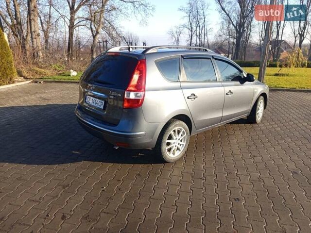Серый Хендай i30, объемом двигателя 1.4 л и пробегом 220 тыс. км за 4400 $, фото 5 на Automoto.ua