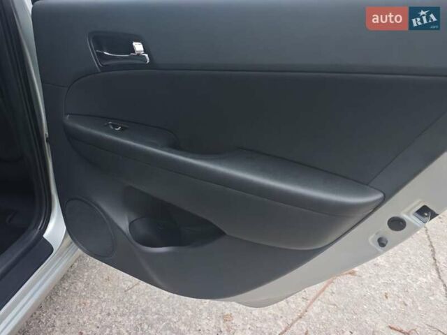 Серый Хендай i30, объемом двигателя 1.6 л и пробегом 190 тыс. км за 5697 $, фото 13 на Automoto.ua