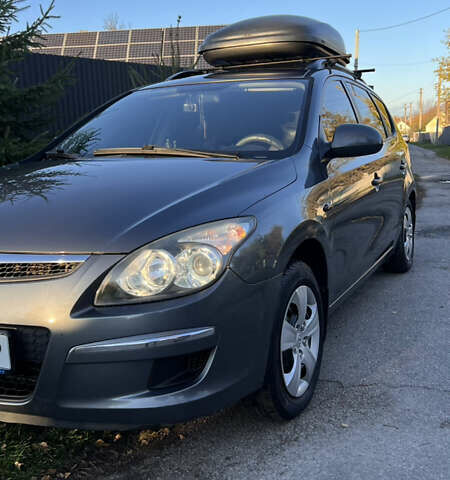 Серый Хендай i30, объемом двигателя 1.4 л и пробегом 221 тыс. км за 7200 $, фото 14 на Automoto.ua