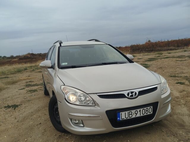 Серый Хендай i30, объемом двигателя 0 л и пробегом 280 тыс. км за 3100 $, фото 2 на Automoto.ua