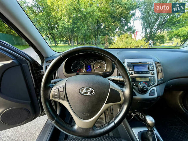 Серый Хендай i30, объемом двигателя 1.59 л и пробегом 229 тыс. км за 6900 $, фото 21 на Automoto.ua