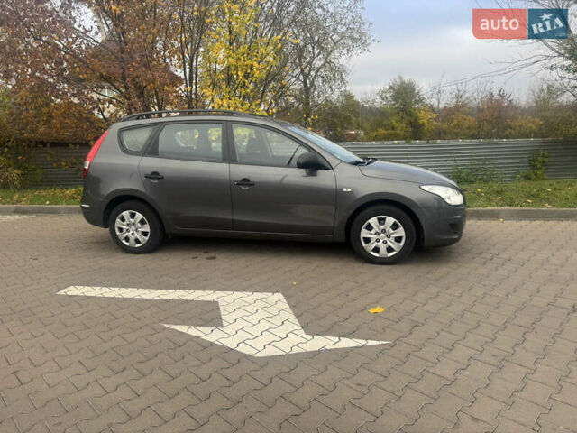 Хендай i30 2009 в Белой Церкве на Automoto.ua Серый Хендай i30, объемом двигателя 1.6 л и пробегом 212 тыс. км за 6800 $, фото 3 на Automoto.ua