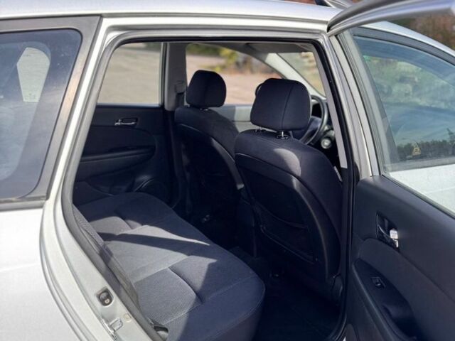 Серый Хендай i30, объемом двигателя 1.6 л и пробегом 190 тыс. км за 5850 $, фото 7 на Automoto.ua