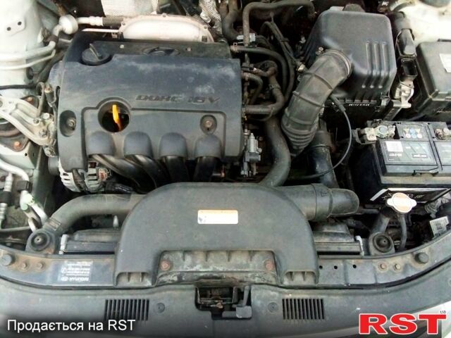 Серый Хендай i30, объемом двигателя 1.4 л и пробегом 155 тыс. км за 6100 $, фото 10 на Automoto.ua