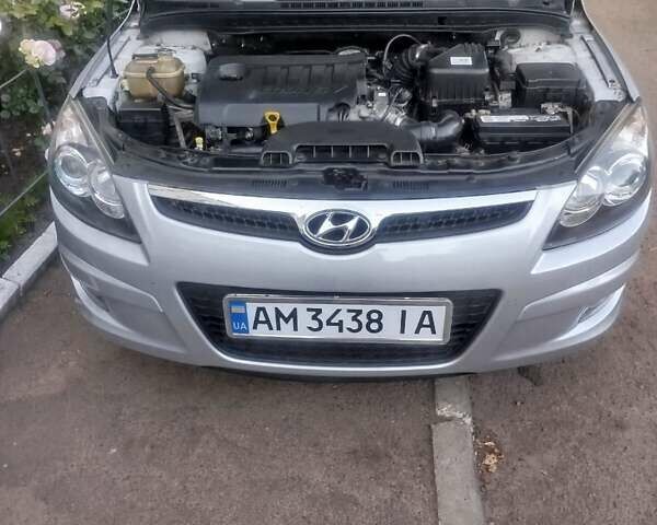 Хендай i30 2009 в Бердичеве на Automoto.ua Серый Хендай i30, объемом двигателя 1.6 л и пробегом 318 тыс. км за 5800 $, фото 7 на Automoto.ua