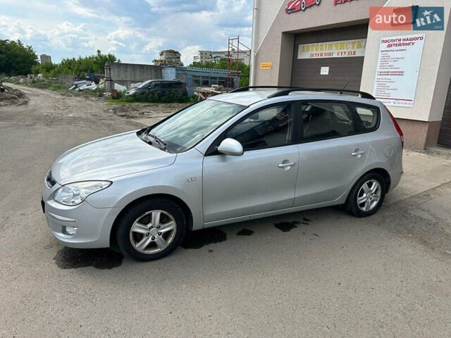 Серый Хендай i30, объемом двигателя 1.6 л и пробегом 191 тыс. км за 6200 $, фото 17 на Automoto.ua