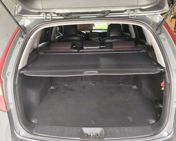 Серый Хендай i30, объемом двигателя 1.59 л и пробегом 140 тыс. км за 7200 $, фото 6 на Automoto.ua