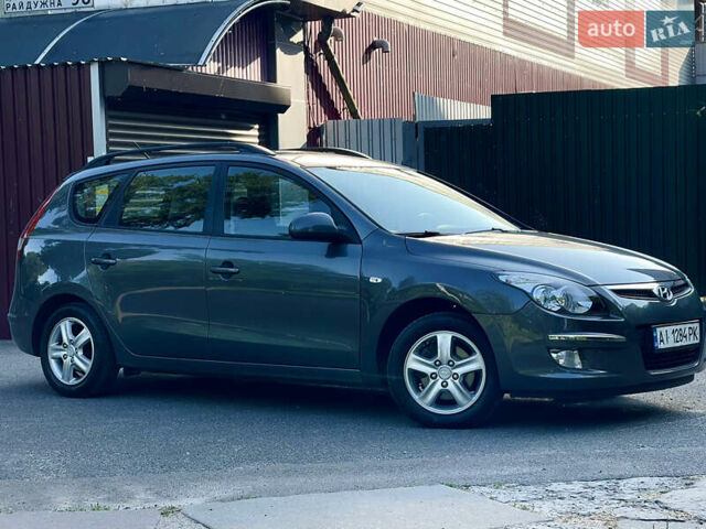 Серый Хендай i30, объемом двигателя 1.59 л и пробегом 229 тыс. км за 6900 $, фото 4 на Automoto.ua