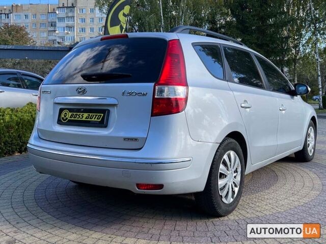 Серый Хендай i30, объемом двигателя 1.6 л и пробегом 305 тыс. км за 6800 $, фото 6 на Automoto.ua