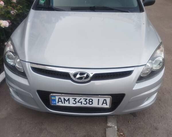 Хендай i30 2009 в Бердичеве на Automoto.ua Серый Хендай i30, объемом двигателя 1.6 л и пробегом 318 тыс. км за 5800 $, фото 3 на Automoto.ua