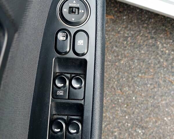 Серый Хендай i30, объемом двигателя 1.59 л и пробегом 250 тыс. км за 5400 $, фото 12 на Automoto.ua