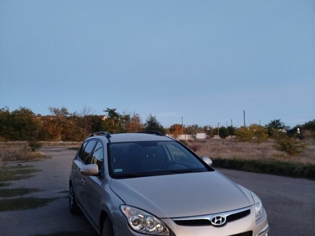 Сірий Хендай i30, об'ємом двигуна 0 л та пробігом 280 тис. км за 2914 $, фото 10 на Automoto.ua