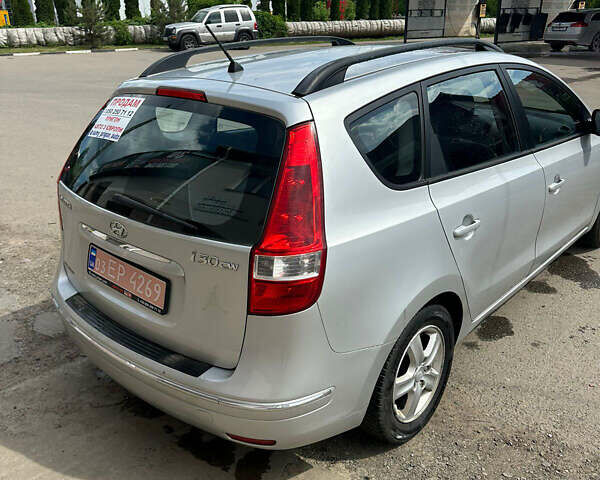 Серый Хендай i30, объемом двигателя 1.6 л и пробегом 191 тыс. км за 6200 $, фото 23 на Automoto.ua