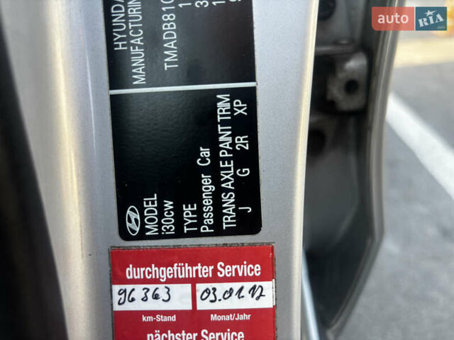 Серый Хендай i30, объемом двигателя 1.4 л и пробегом 265 тыс. км за 5700 $, фото 10 на Automoto.ua