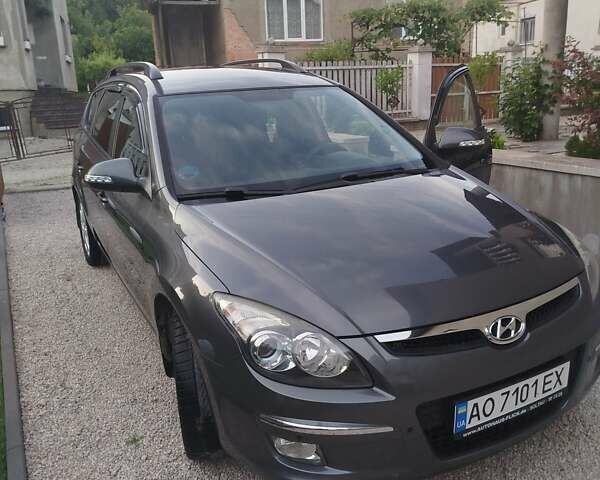 Серый Хендай i30, объемом двигателя 1.59 л и пробегом 140 тыс. км за 7200 $, фото 14 на Automoto.ua
