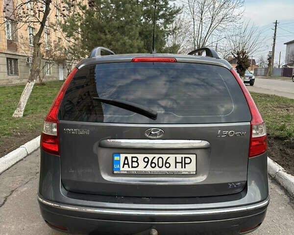 Серый Хендай i30, объемом двигателя 1.6 л и пробегом 220 тыс. км за 5500 $, фото 9 на Automoto.ua