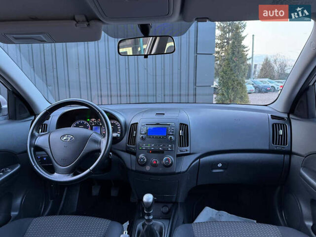 Серый Хендай i30, объемом двигателя 1.6 л и пробегом 192 тыс. км за 5777 $, фото 36 на Automoto.ua